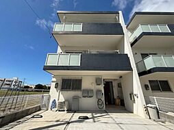 沖縄市東1丁目ＲＣ造戸建（3階建）
