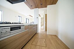 飯田ＧＨＤブルーミングガーデン与那原町与那原　全1棟