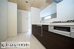 飯田の分譲リーブルガーデン　那覇市山下町　全2棟　2号棟