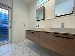 宜野湾市大山4丁目　2号棟