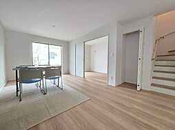 3号棟グラファーレうるま市豊原2期　全3棟