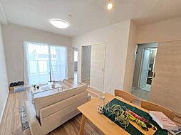 プレミアムコート浦添牧港 2F