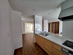 2号棟リーブルガーデン西原町小那覇　全3棟