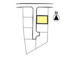 松山市西垣生町 ウリモガーデン松山西III(中央)