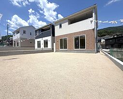 広島市安佐北区亀山８丁目
