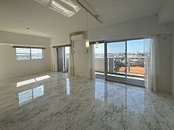 プレサンスロジェ名護大北ヴォール -