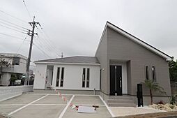 グラファーレ名護市仲尾次（2号棟）