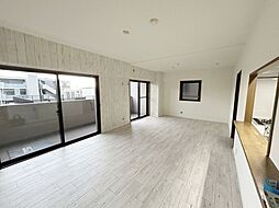 ロイヤル甲東園駅前