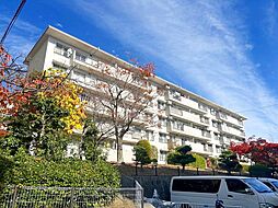 箕面如意谷住宅8号棟