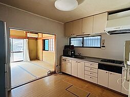 川西市久代4丁目テラスハウス