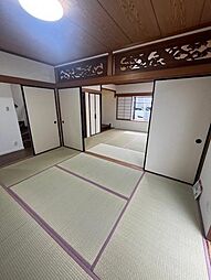 大府市共西町　二間続きの和室欄間のある家