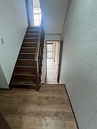 黒石第三住宅　スキップフロア型のテラスハウス