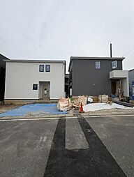 大府市吉川町　2号棟　広々バルコニーランドリースペース