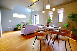 OMOIS新所沢 -グリーン＆スクエア-