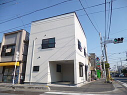 飯塚三丁目貸家 1