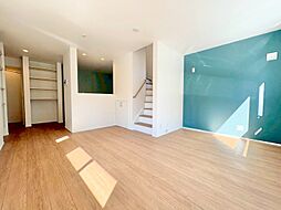 岩槻区本丸2丁目　全1棟