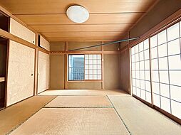 ハーフティンバーの雰囲気を感じる「東久留米の邸」