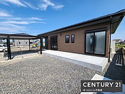 上長飯の通りから入った静かな場所にある建売住宅です