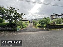 高校近くの住宅街にまとまった土地が登場しました
