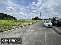 梅北町に広々とした面積の土地が登場しました