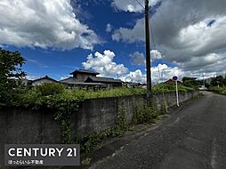 人気エリアの角地に広々とした土地が登場しました