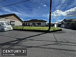 閑静な住宅街の角地に宅地が登場しました