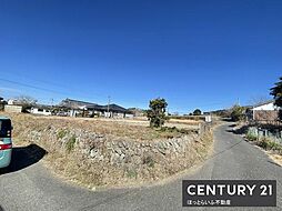 静かな環境でのびのびとした暮らしを実現する売地です