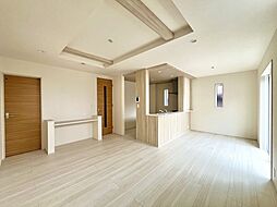 新座市堀ノ内2丁目全1棟　新築戸建