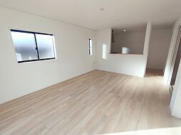 幸手市西2丁目 1号棟