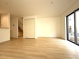 北足立郡伊奈町中央3丁目 2号棟