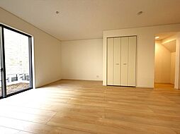 北足立郡伊奈町中央3丁目 1号棟