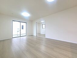 北足立郡伊奈町栄1丁目 B号棟