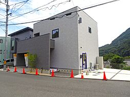 広島市安佐北区亀山南１丁目の一戸建て