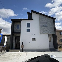 BLOOMING GARDEN　芳賀3丁目　4号棟